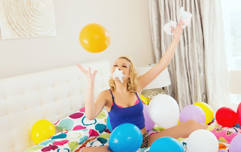 Галина, 23 года, 0 размер груди